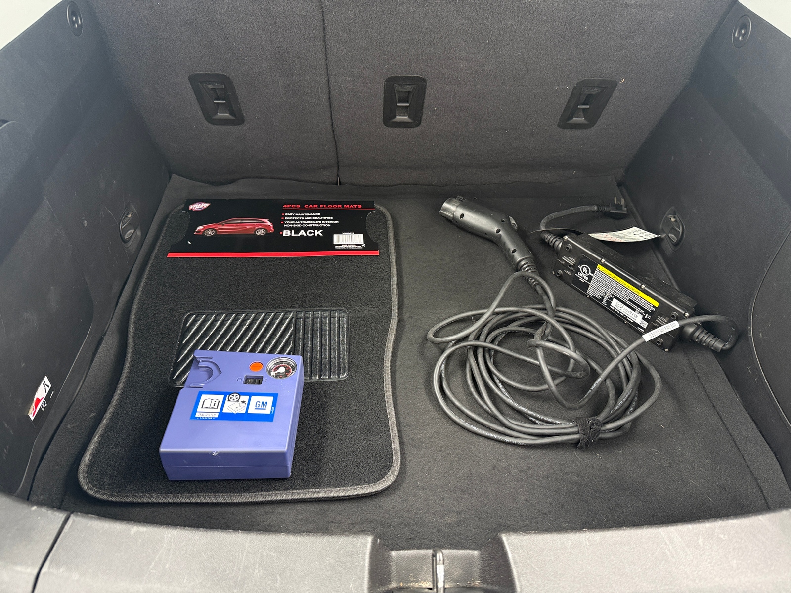 Thumbnail: 2017 Chevrolet Volt - 6