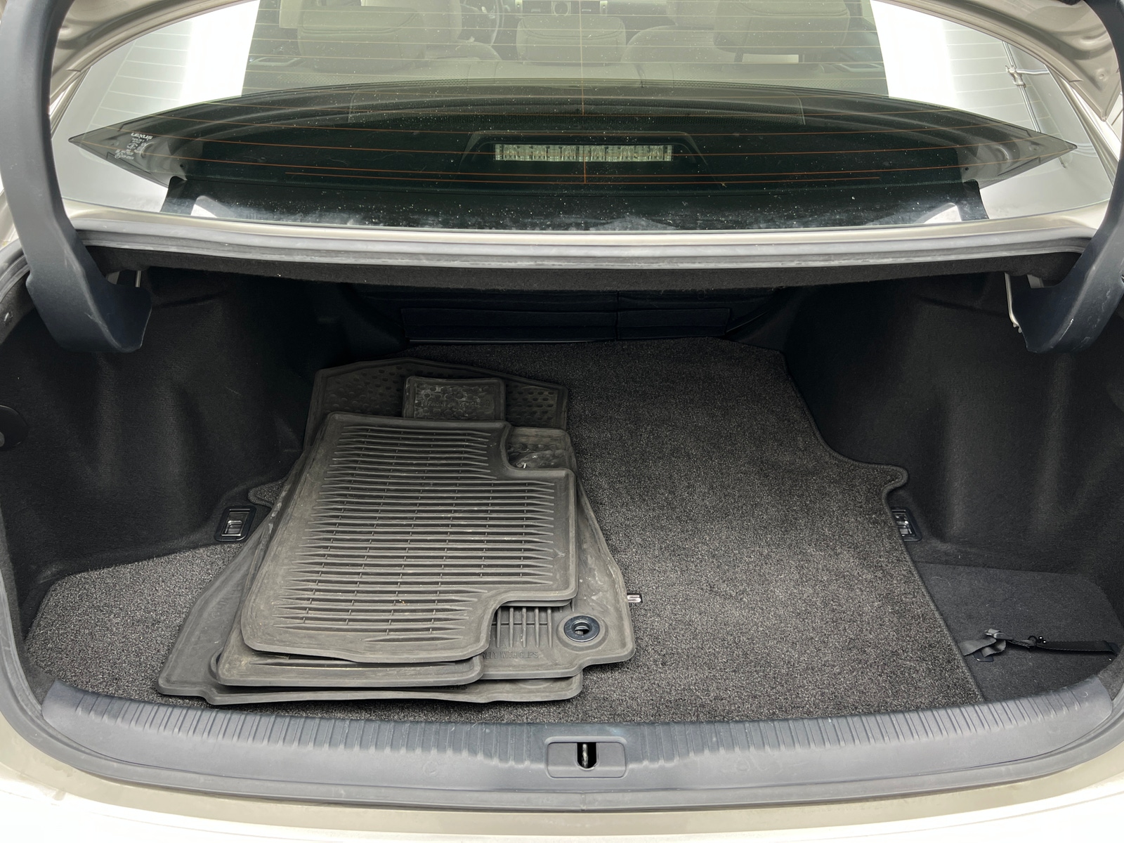 Thumbnail: 2016 Lexus IS - 6