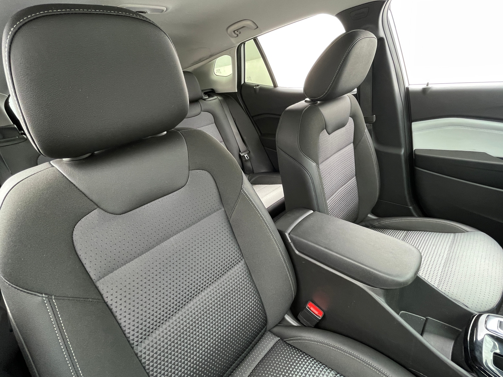 Thumbnail: 2025 Chevrolet Trax - 2