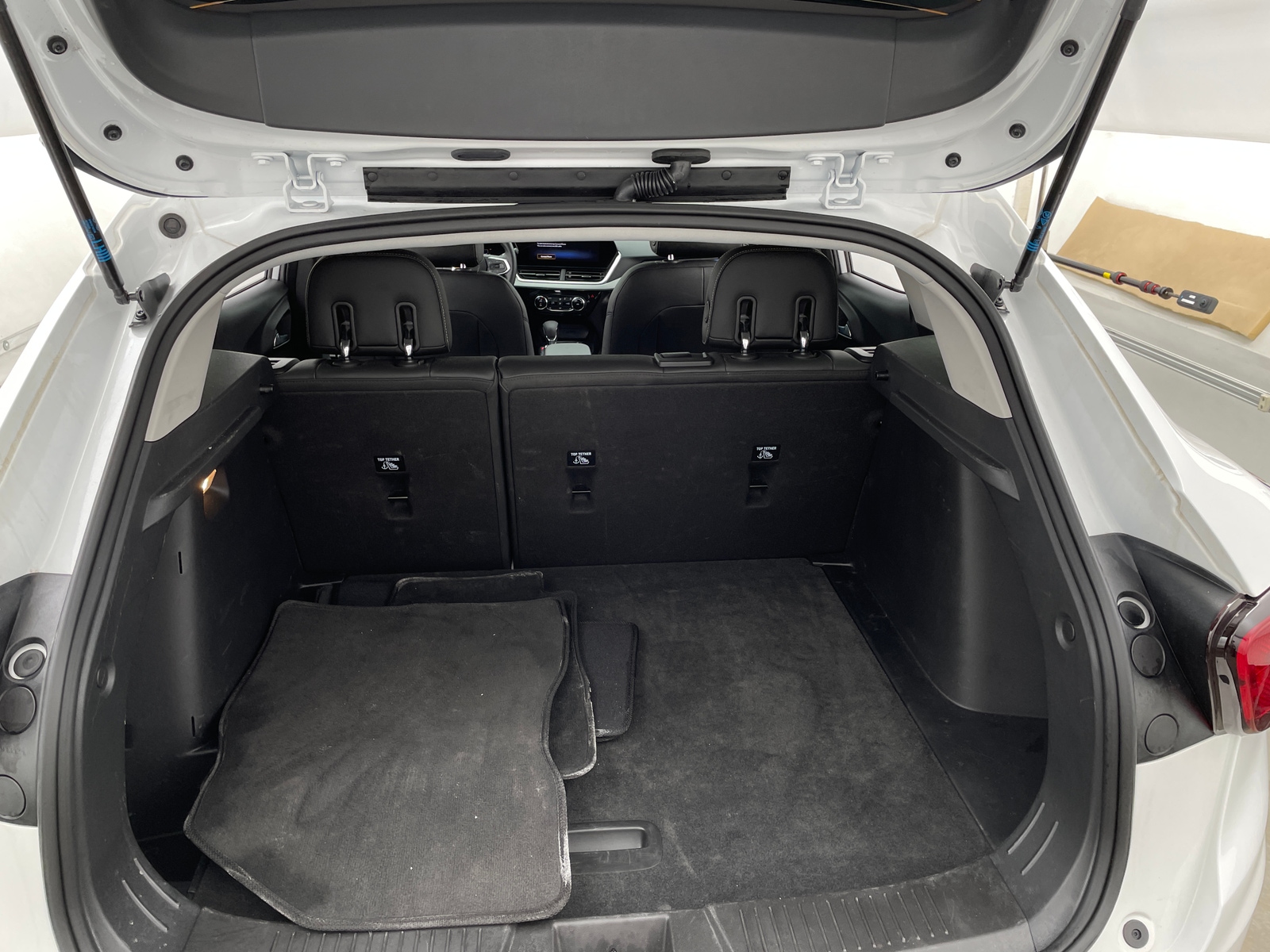 Thumbnail: 2025 Chevrolet Trax - 7