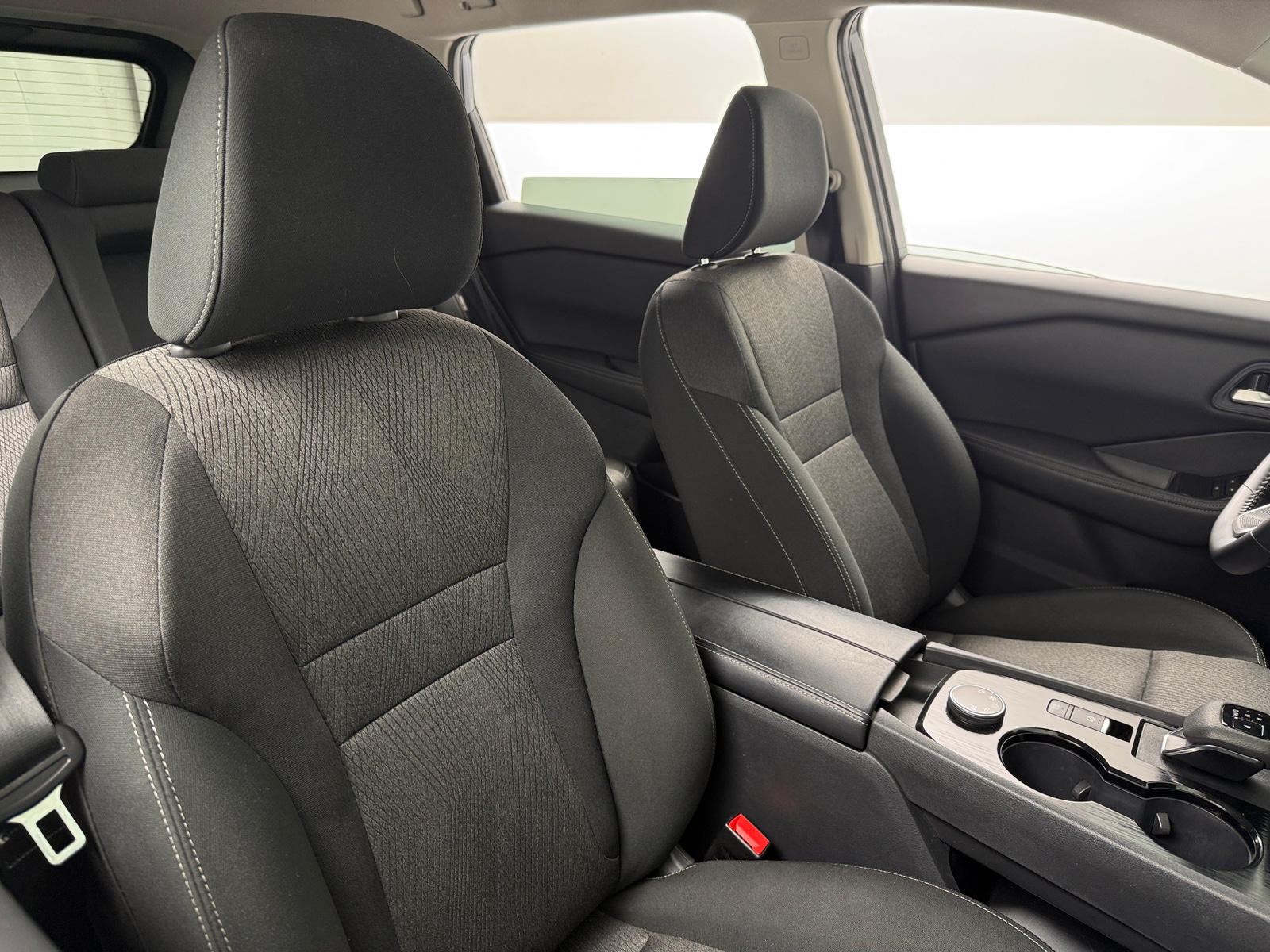 Thumbnail: 2025 Nissan Rogue - 2