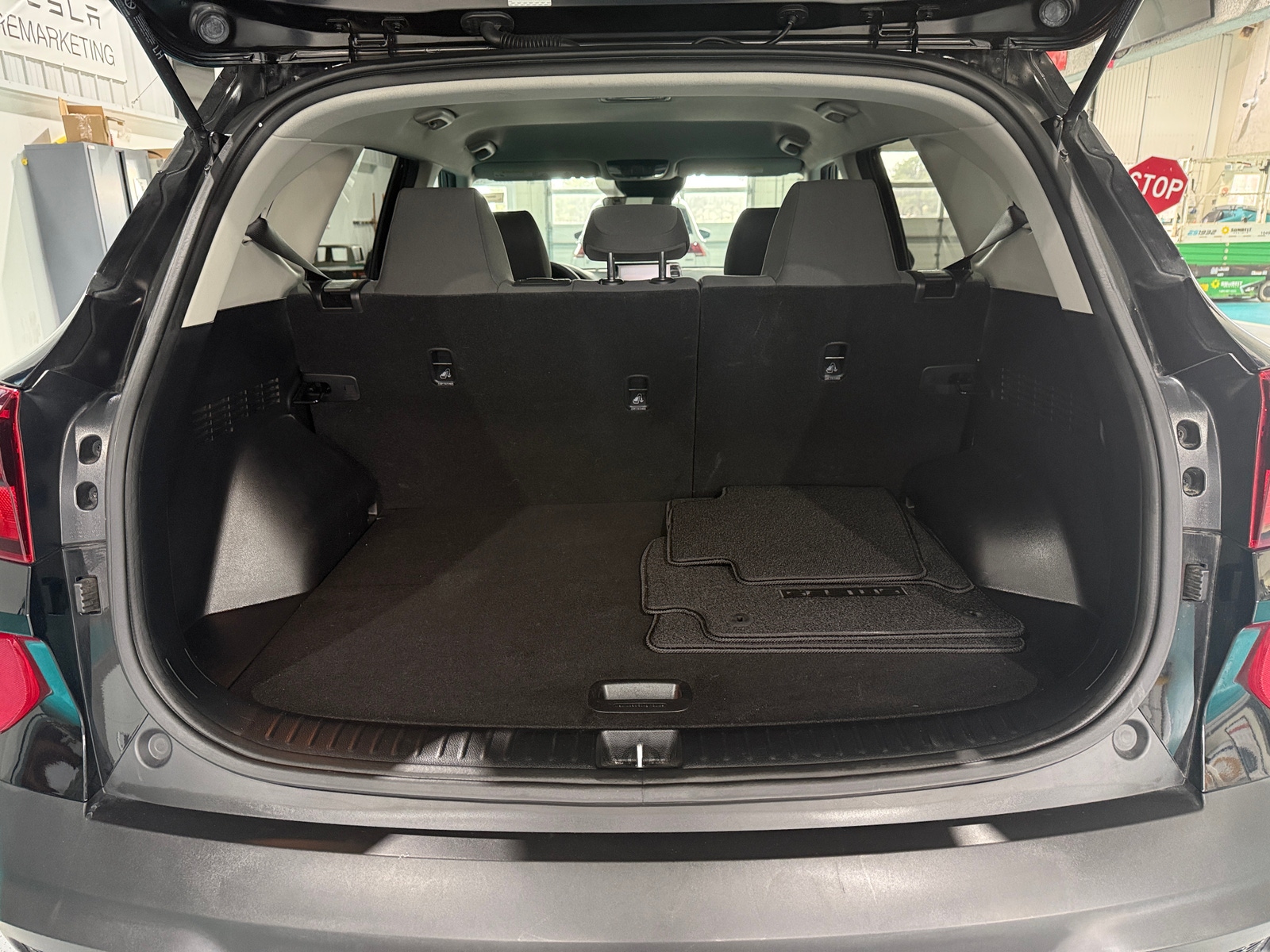 Thumbnail: 2023 Kia Seltos - 7