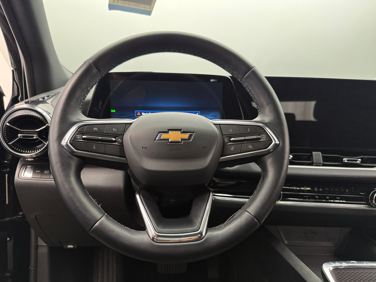 Thumbnail: 2025 Chevrolet Equinox - 5