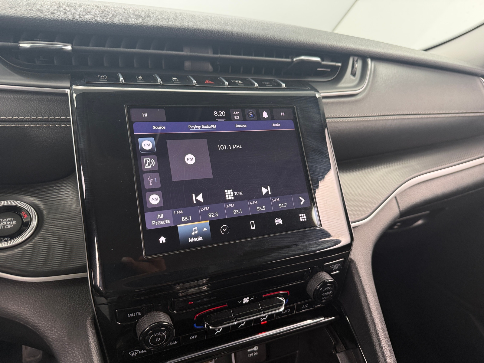 Thumbnail: 2023 Jeep Grand Cherokee - 4