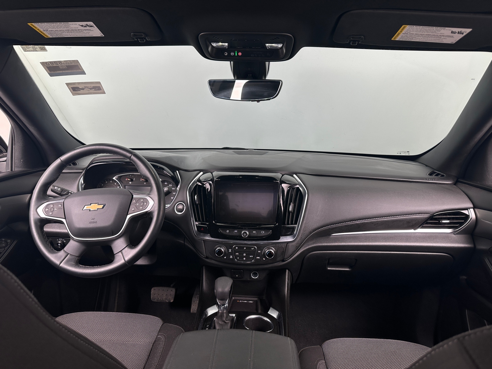 Thumbnail: 2023 Chevrolet Traverse - 3