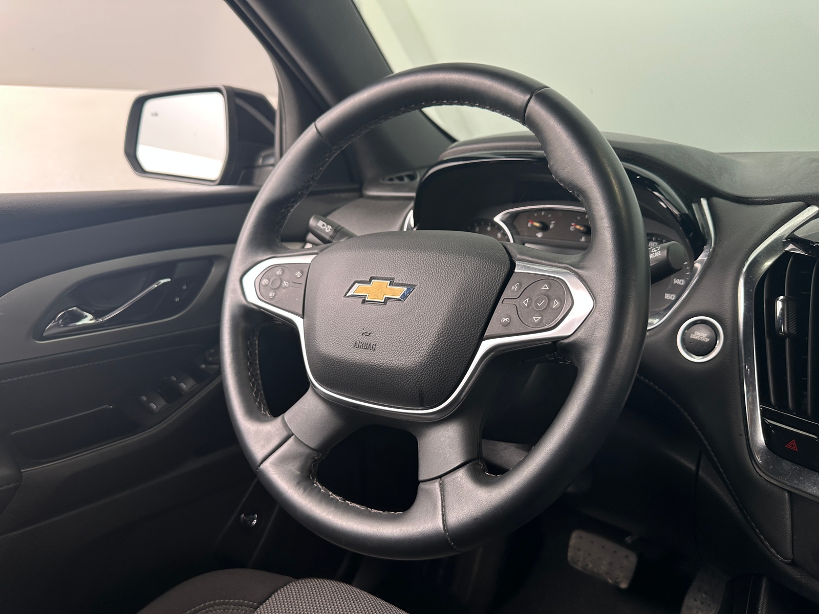 Thumbnail: 2023 Chevrolet Traverse - 5