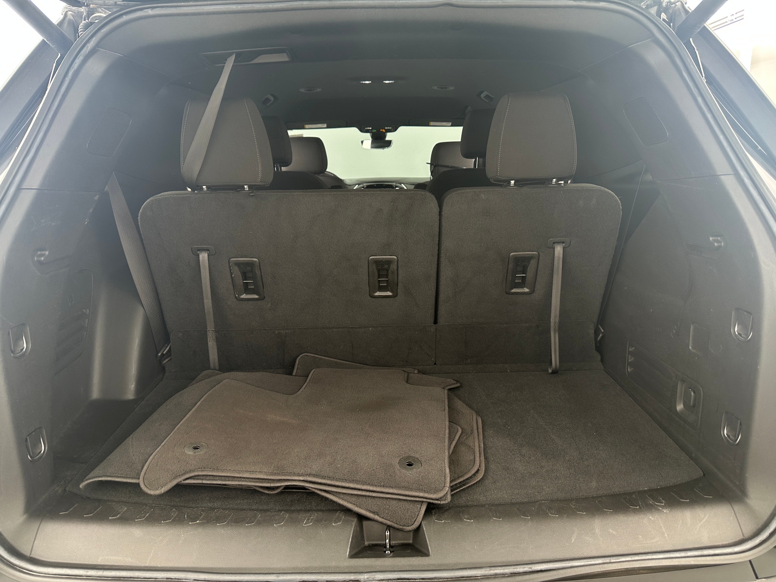 Thumbnail: 2023 Chevrolet Traverse - 7