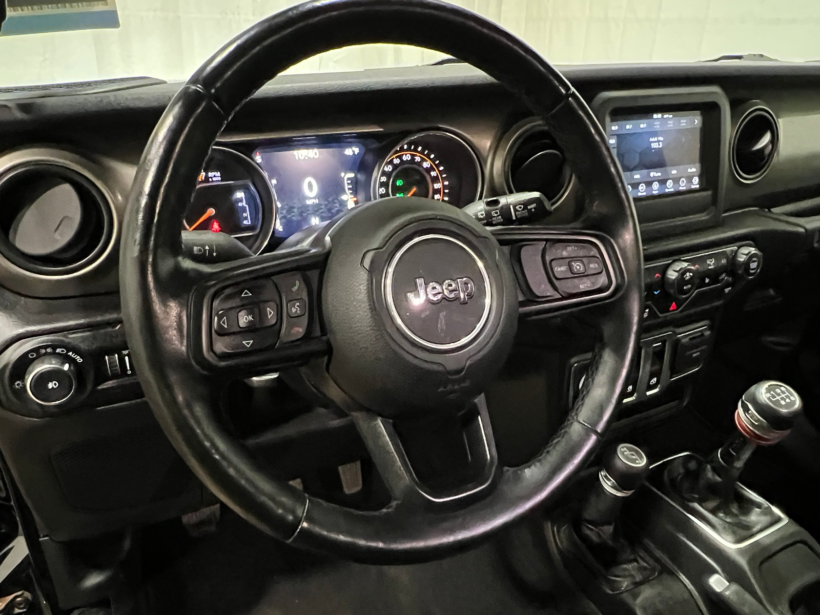 Thumbnail: 2020 Jeep Wrangler - 5