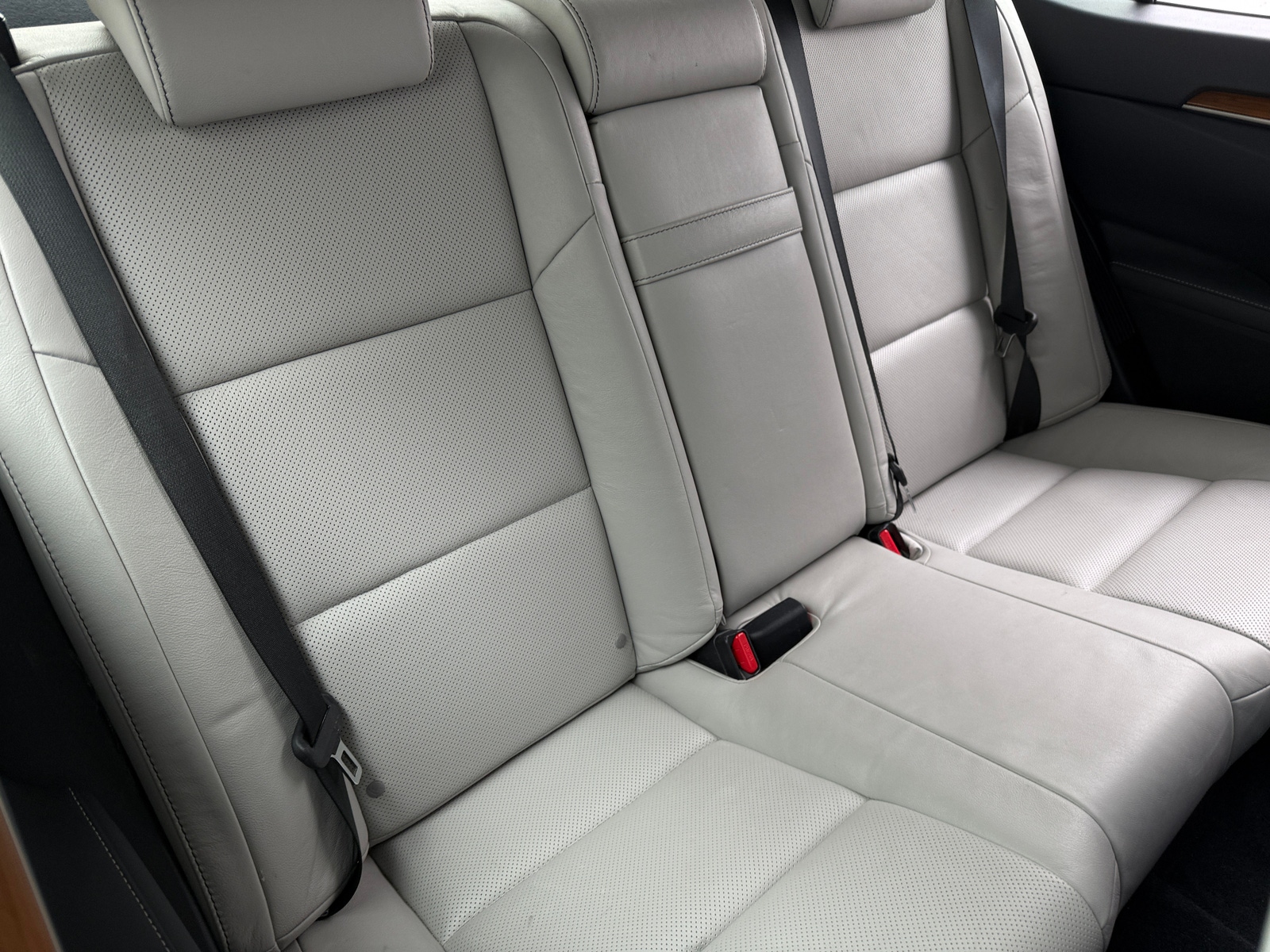 Thumbnail: 2013 Lexus ES - 5