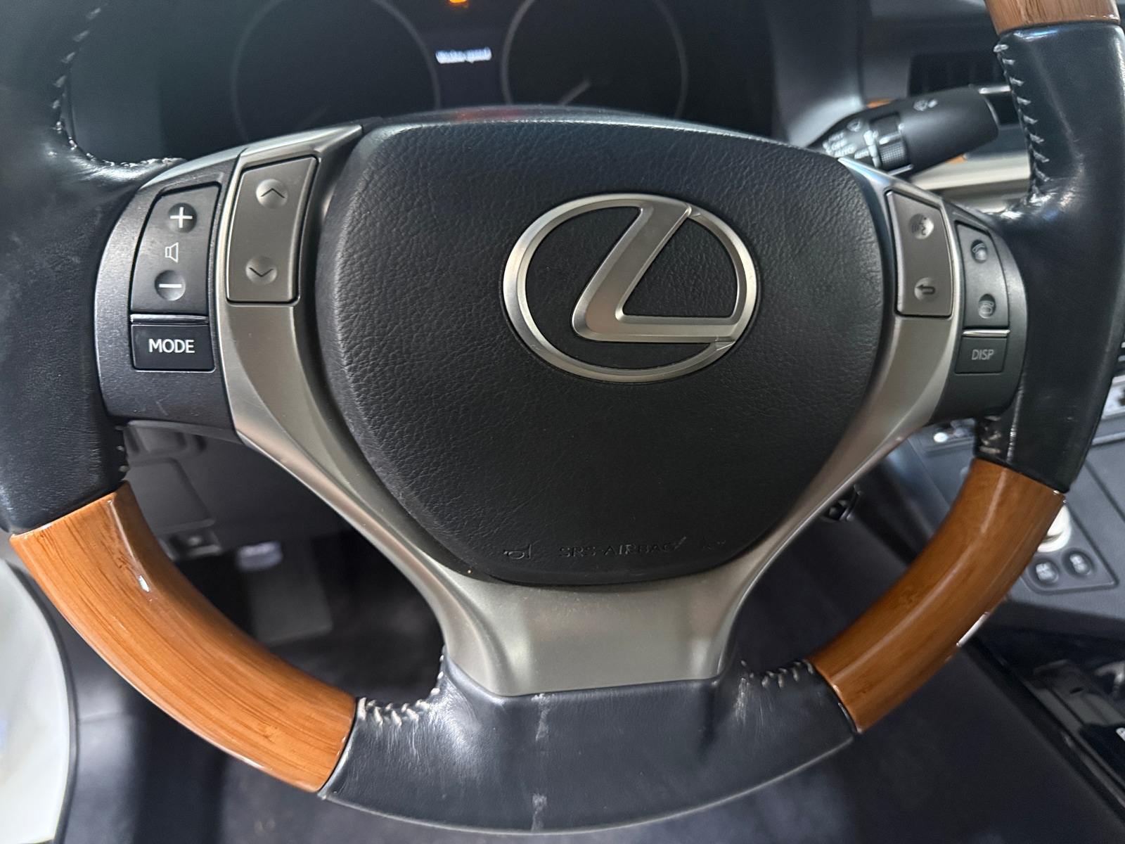 Thumbnail: 2013 Lexus ES - 4