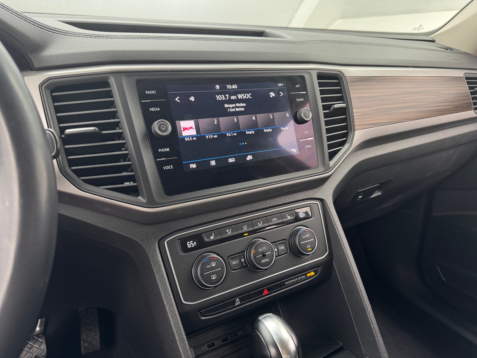 Thumbnail: 2021 Volkswagen Atlas - 3