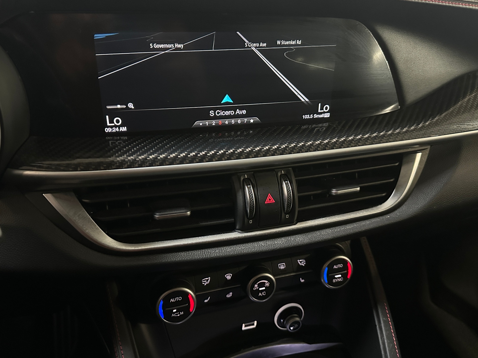 Thumbnail: 2019 Alfa Romeo Stelvio - 3