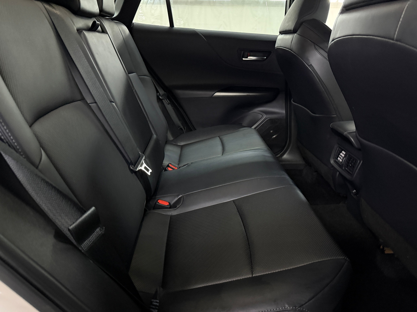 Thumbnail: 2021 Toyota Venza - 5