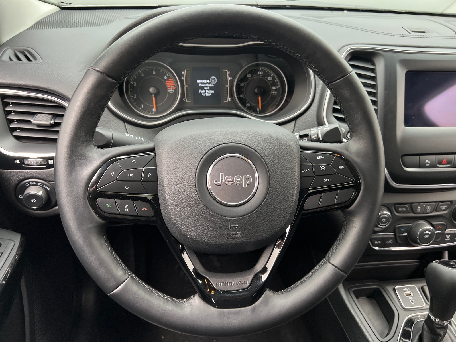 Thumbnail: 2021 Jeep Cherokee - 4