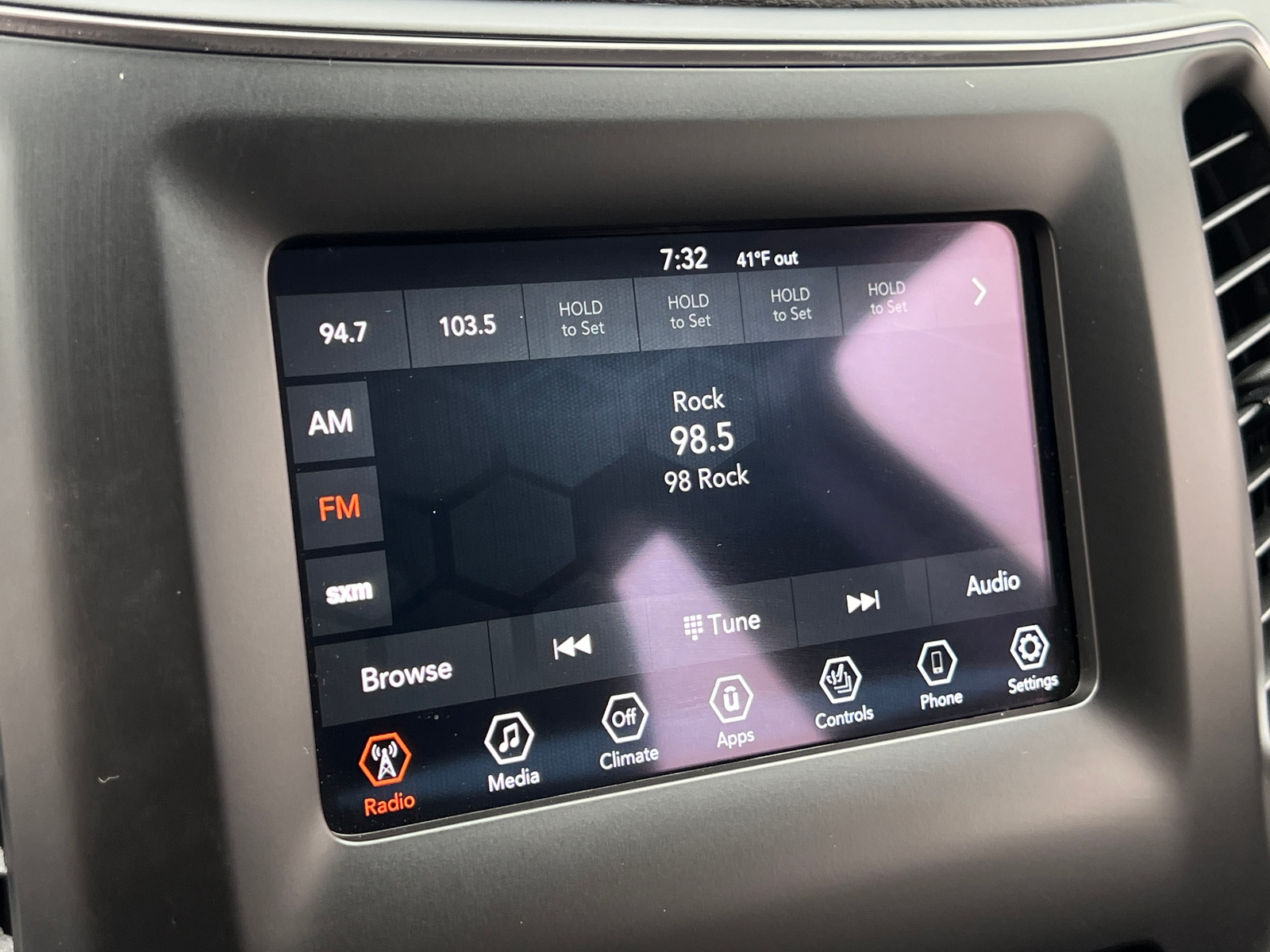 Thumbnail: 2021 Jeep Cherokee - 3