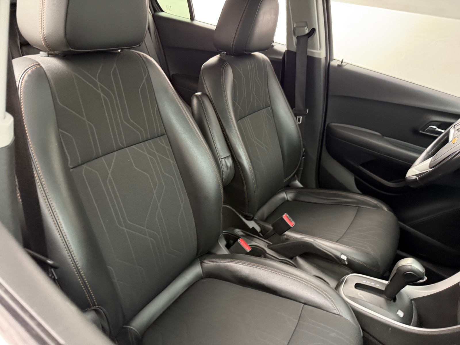 Thumbnail: 2020 Chevrolet Trax - 2