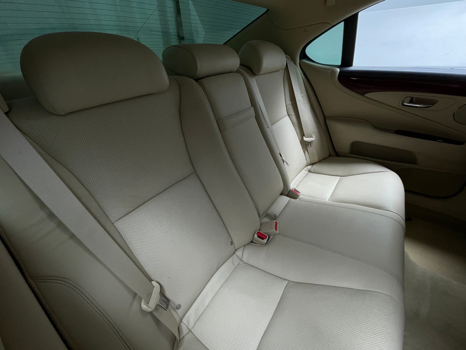 Thumbnail: 2011 Lexus LS - 5