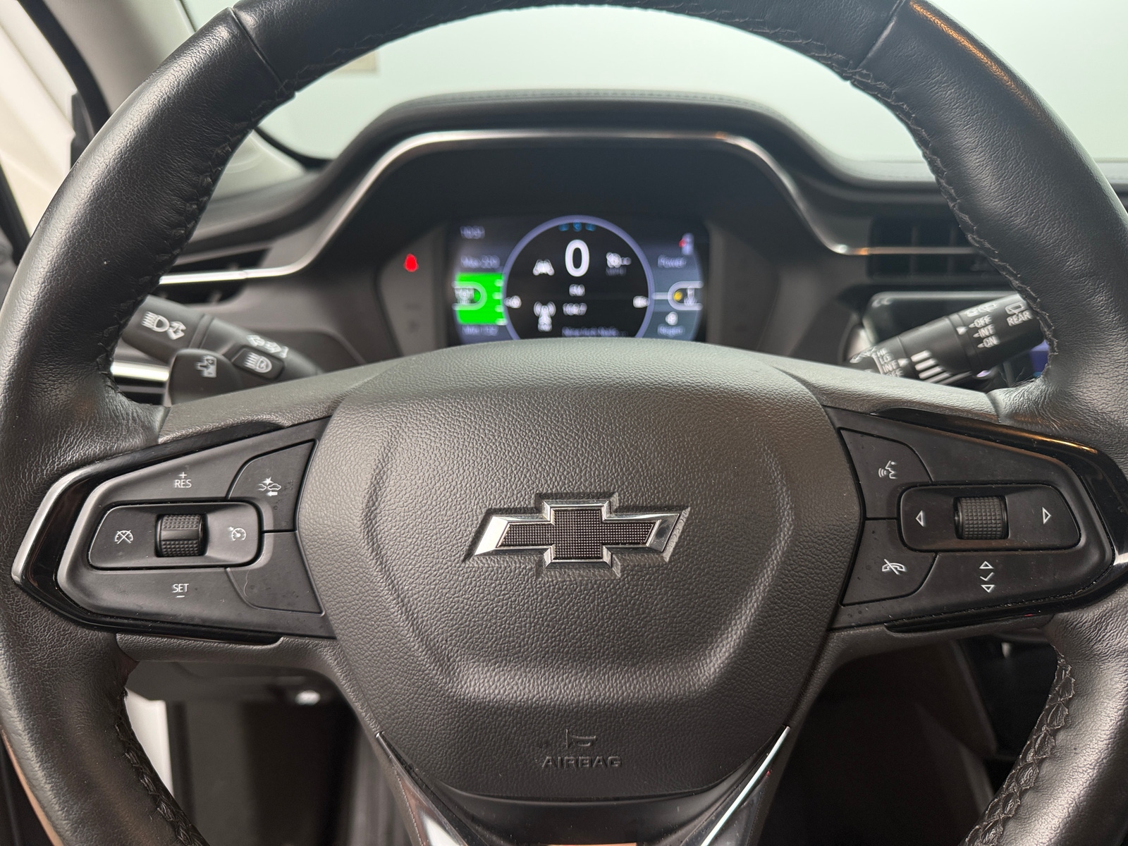 Thumbnail: 2022 Chevrolet Bolt EUV - 4