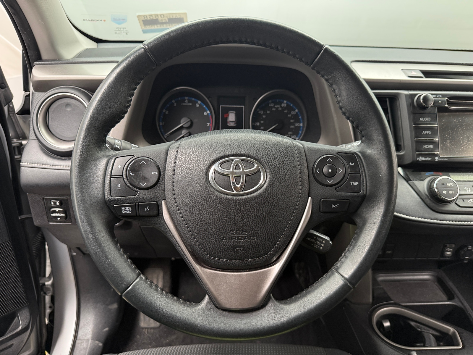 Thumbnail: 2017 Toyota RAV4 - 5