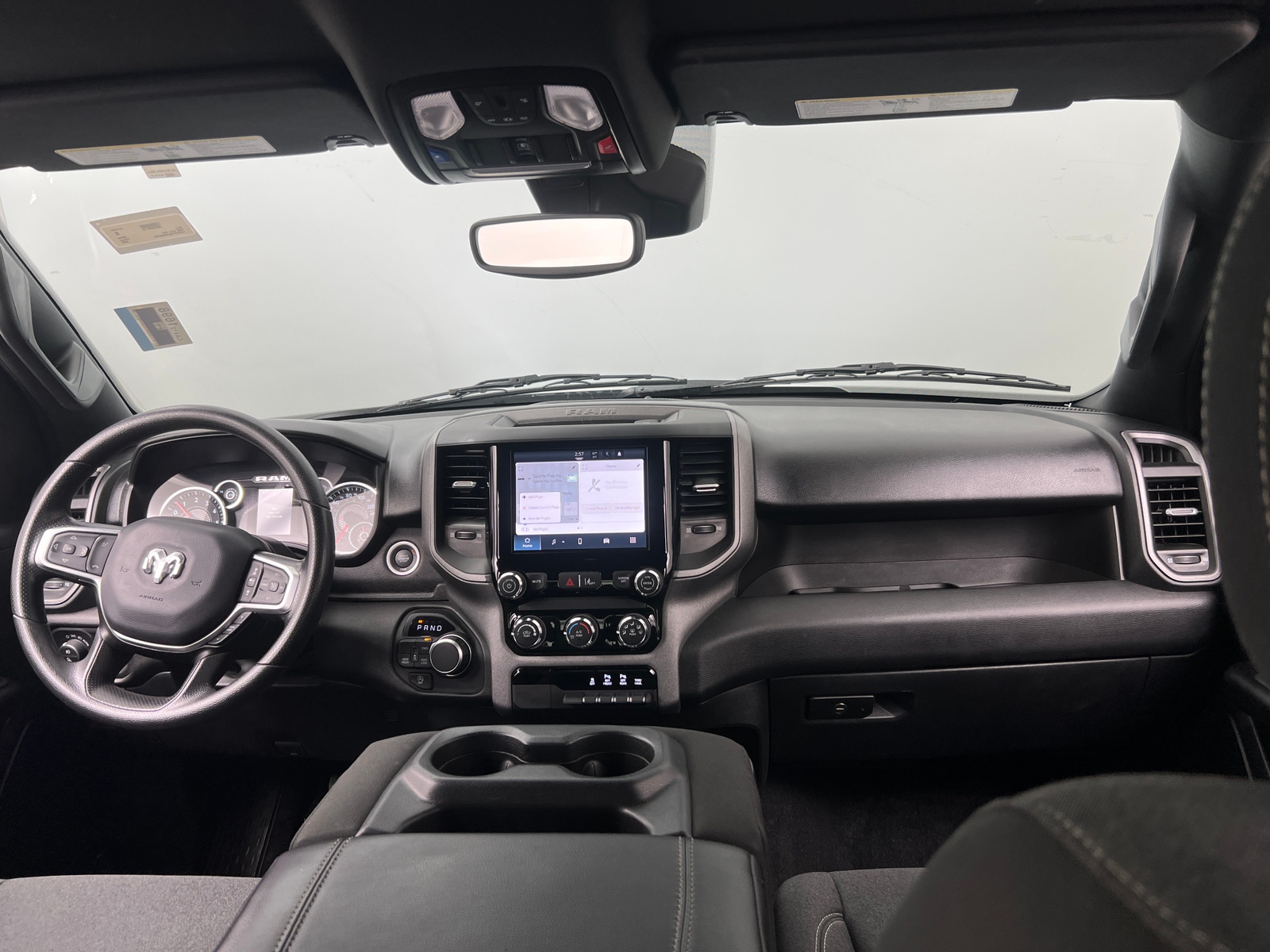 Thumbnail: 2025 RAM 1500 - 3