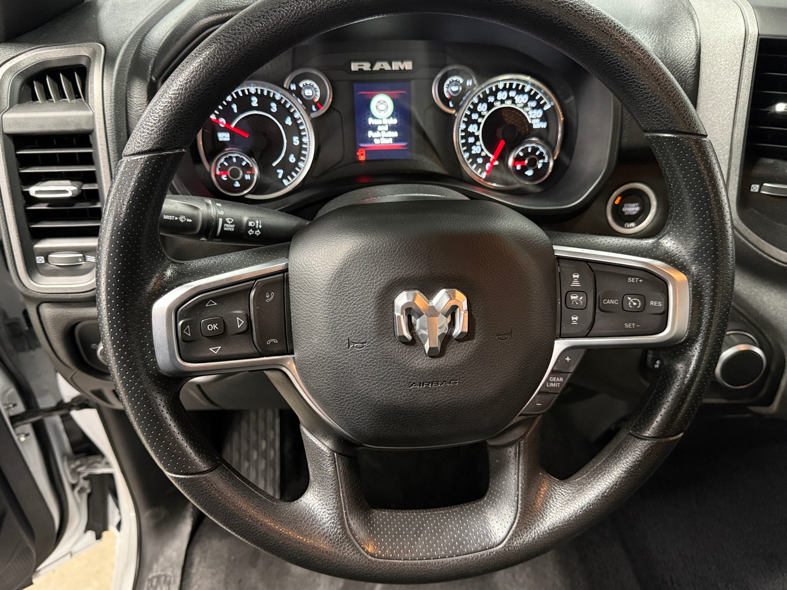 Thumbnail: 2025 RAM 1500 - 5