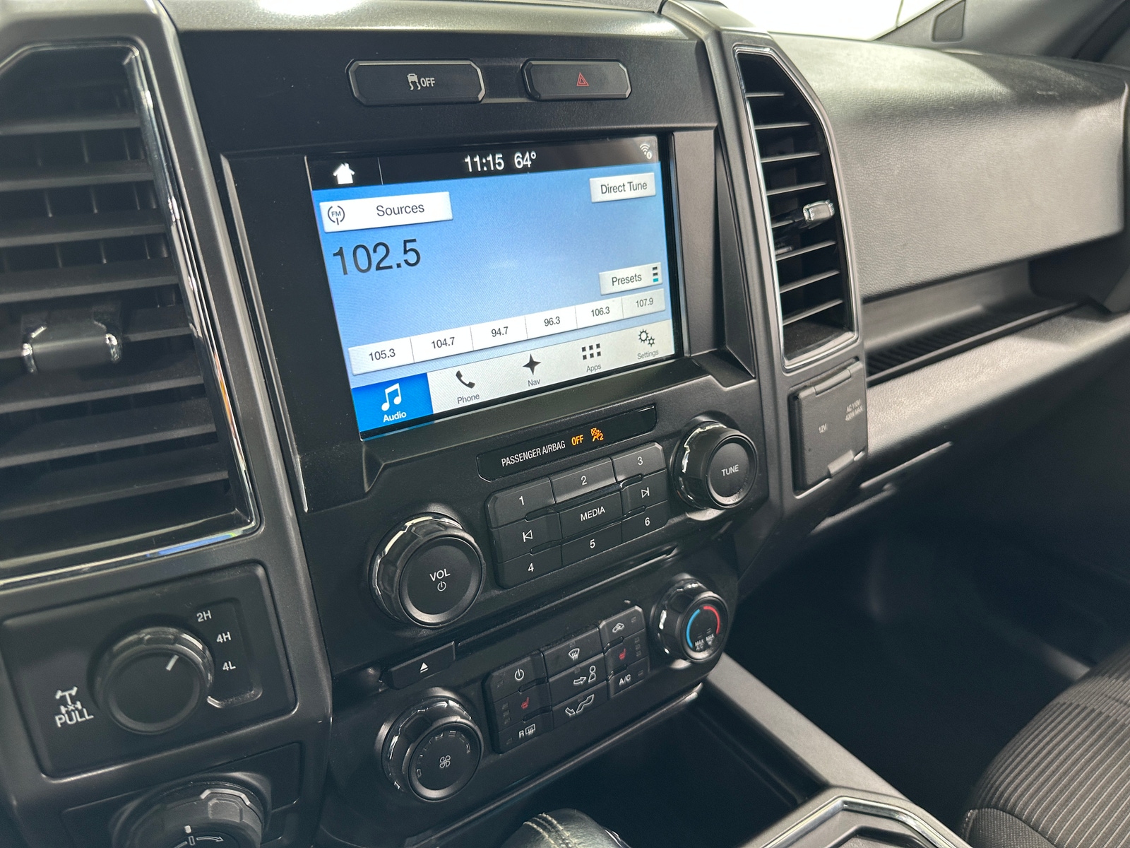 Thumbnail: 2017 Ford Econoline - 4