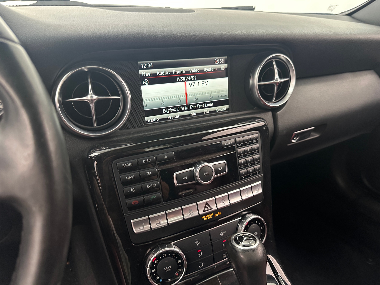 Thumbnail: 2015 Mercedes-Benz SLK - 2