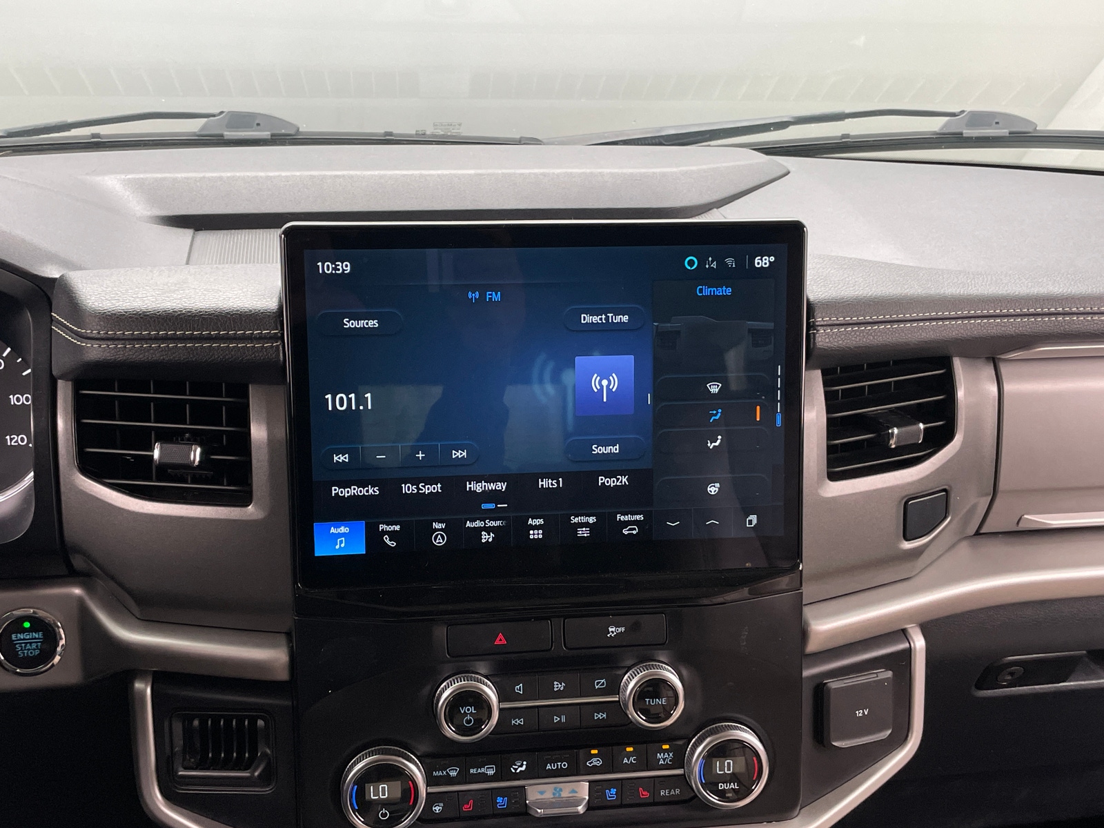 Thumbnail: 2022 Ford Expedition MAX - 4