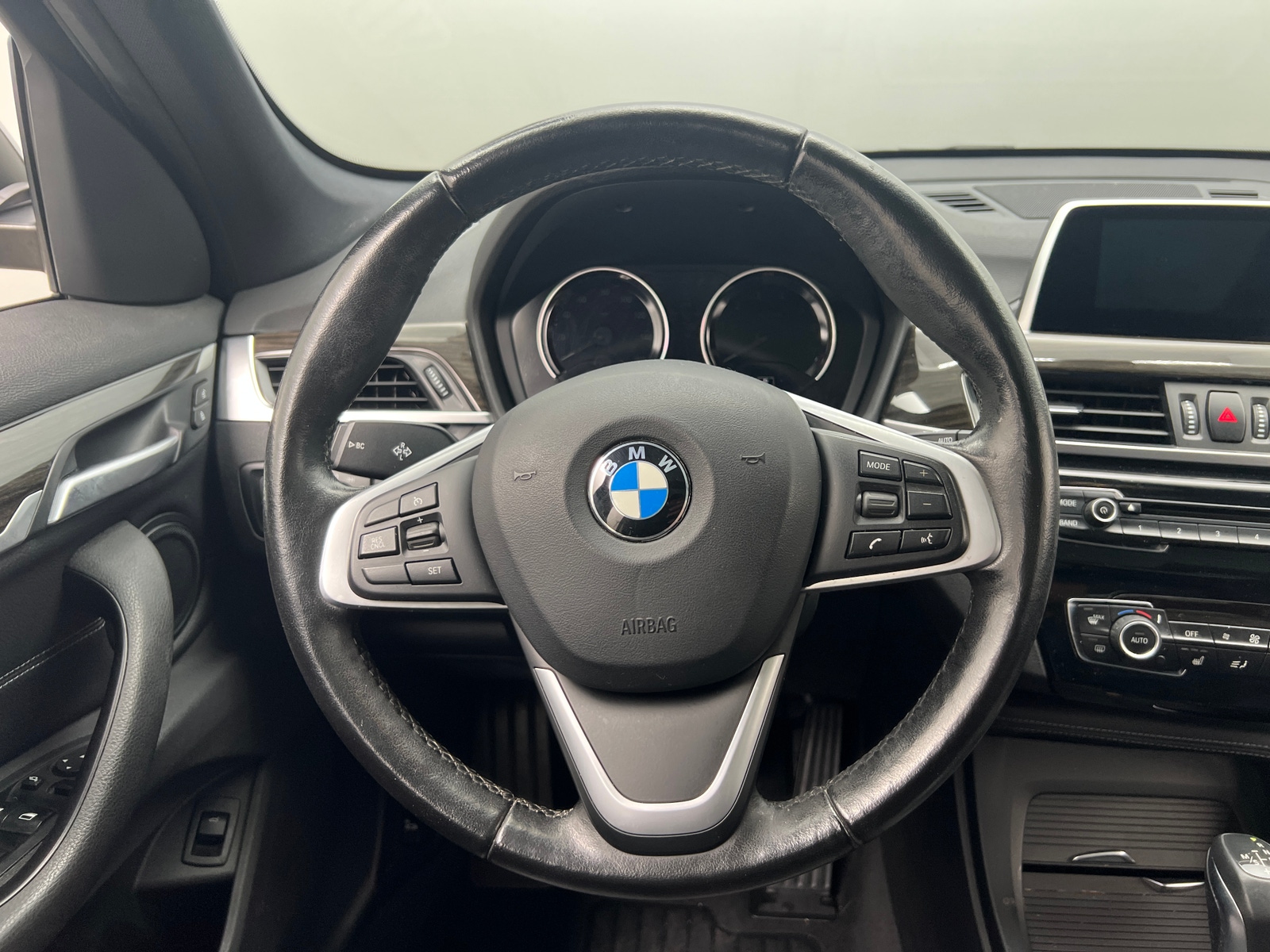 Thumbnail: 2018 BMW X1 - 4