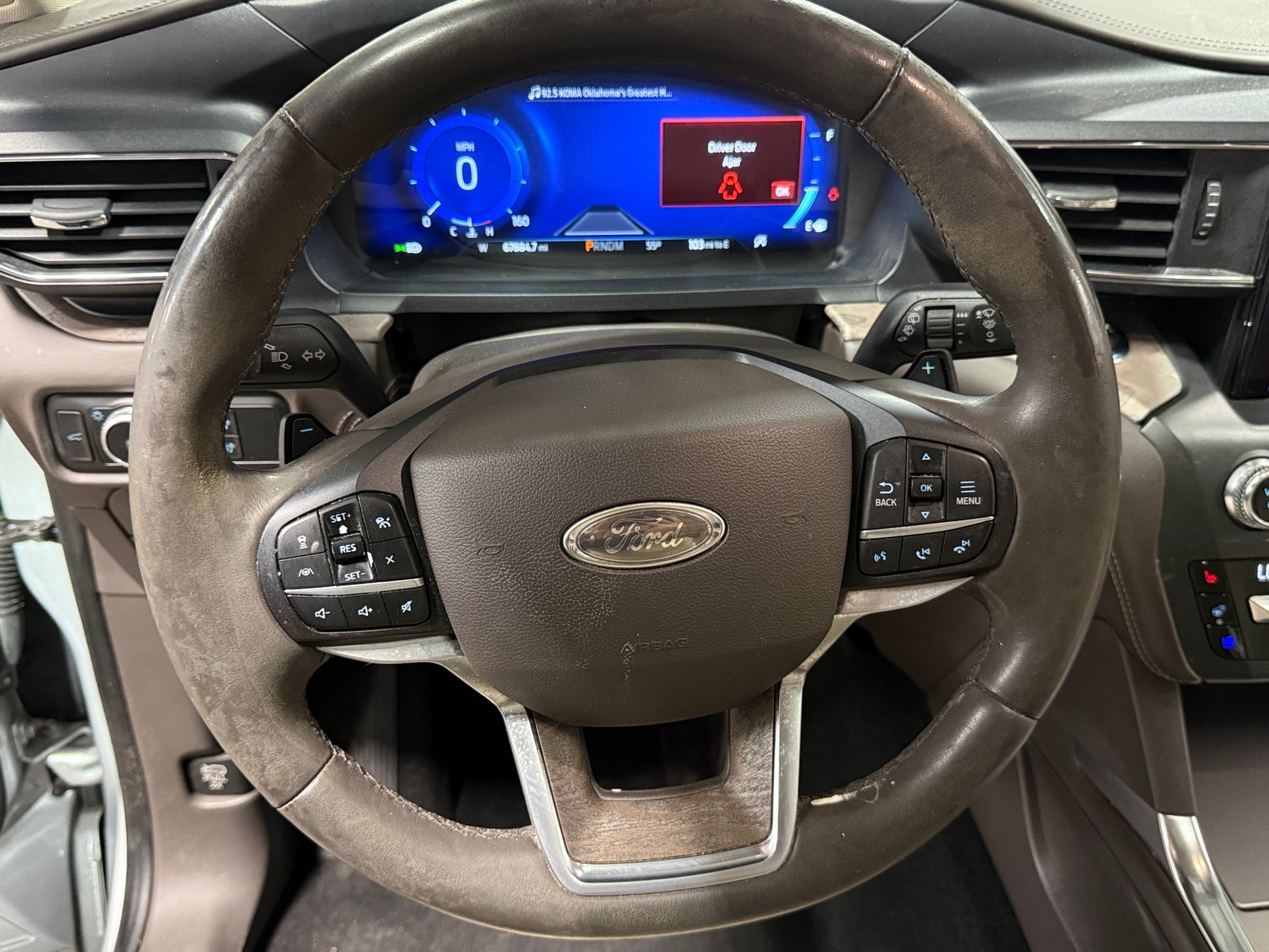 Thumbnail: 2020 Ford Explorer - 4