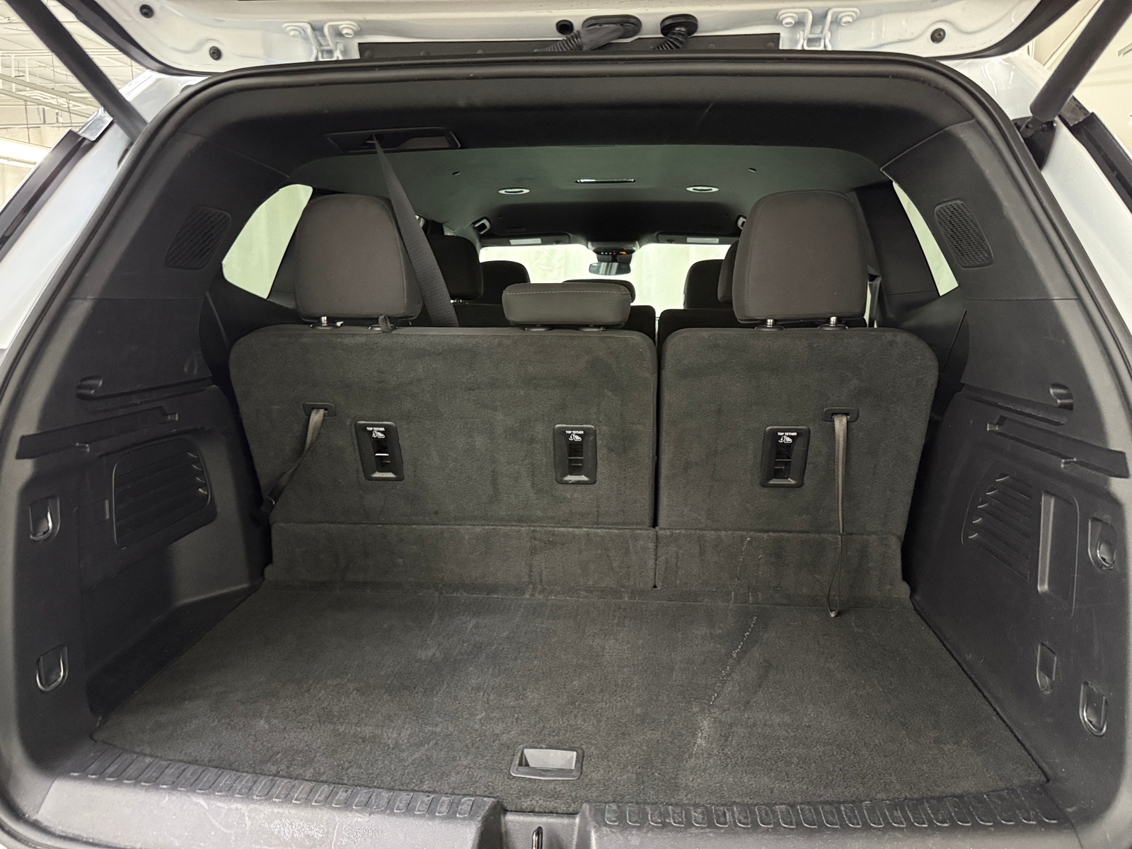 Thumbnail: 2025 GMC Acadia - 7