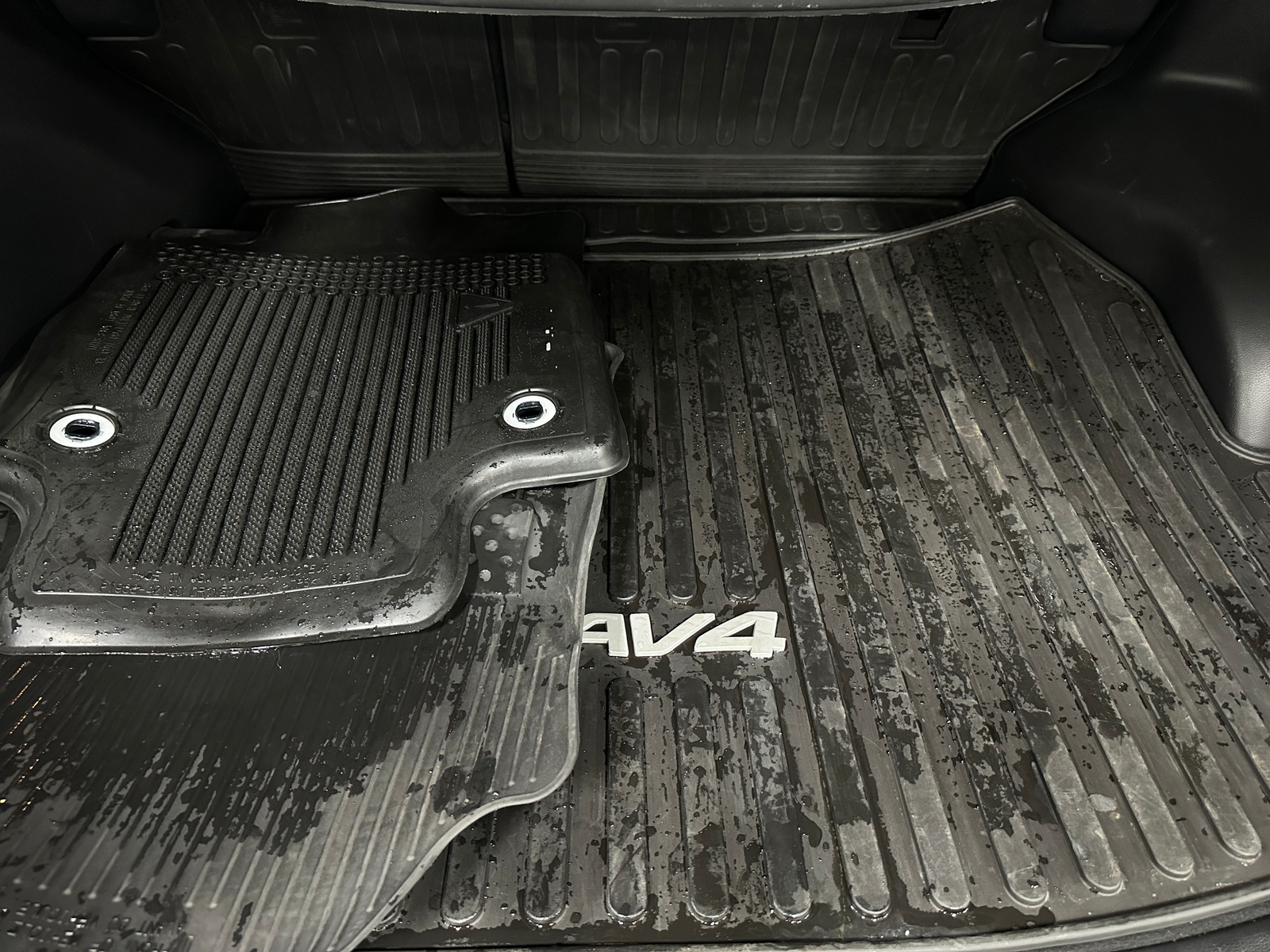 Thumbnail: 2020 Toyota RAV4 - 6