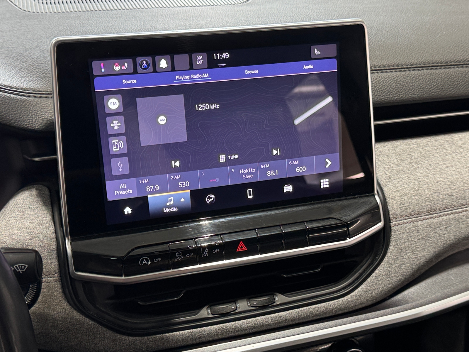 Thumbnail: 2022 Jeep Compass - 3