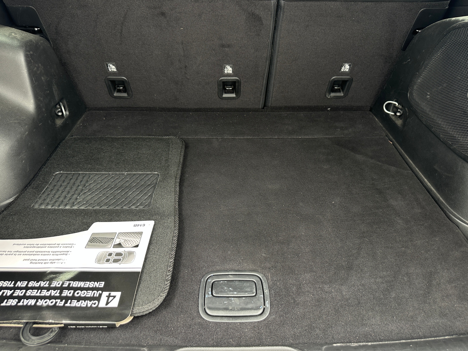 Thumbnail: 2019 Jeep Cherokee - 6