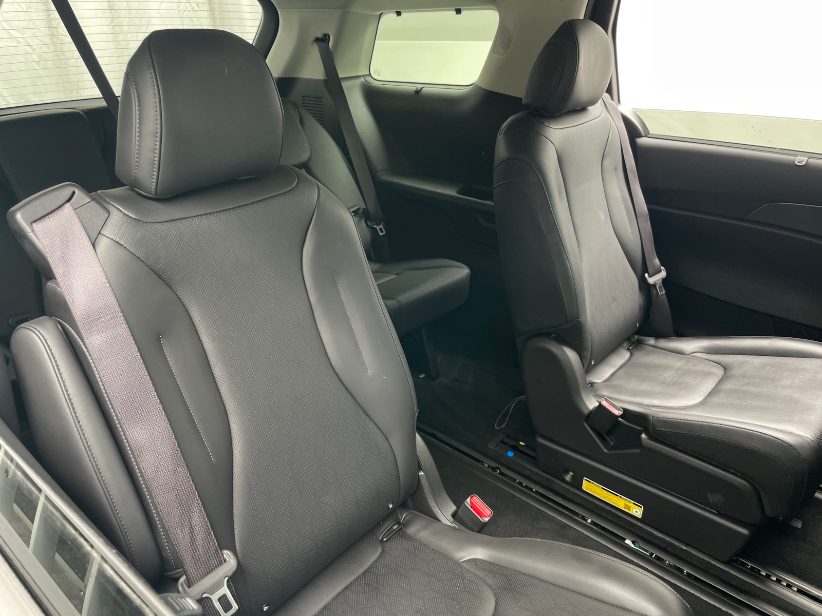 Thumbnail: 2025 Kia Carnival - 5