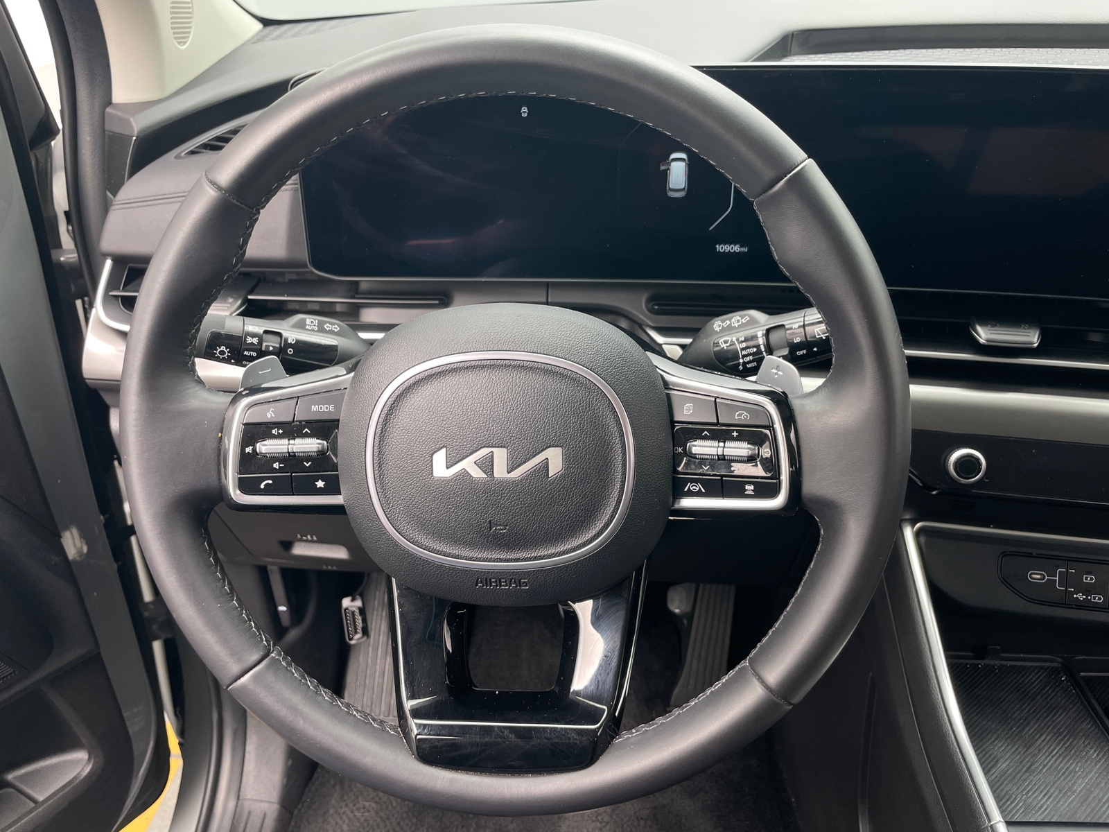 Thumbnail: 2025 Kia Carnival - 4