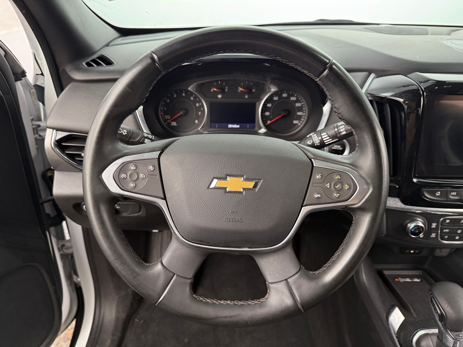 Thumbnail: 2023 Chevrolet Traverse - 5