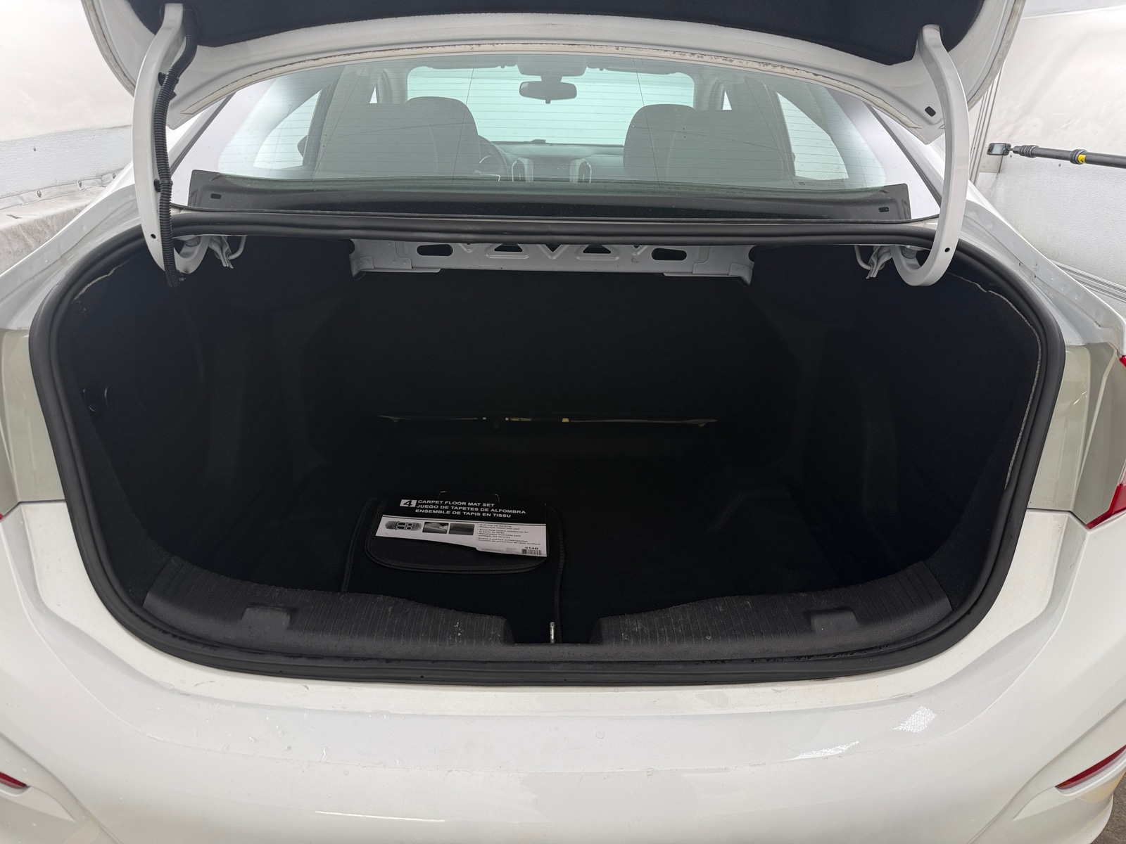 Thumbnail: 2017 Chevrolet Cruze - 7