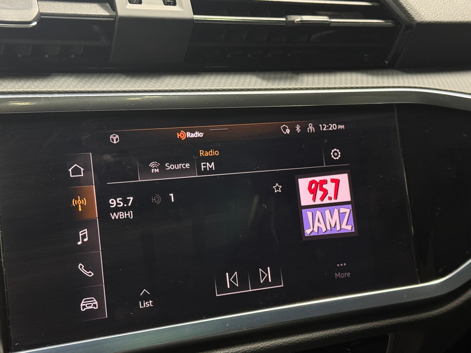 Thumbnail: 2022 Audi Q3 - 3