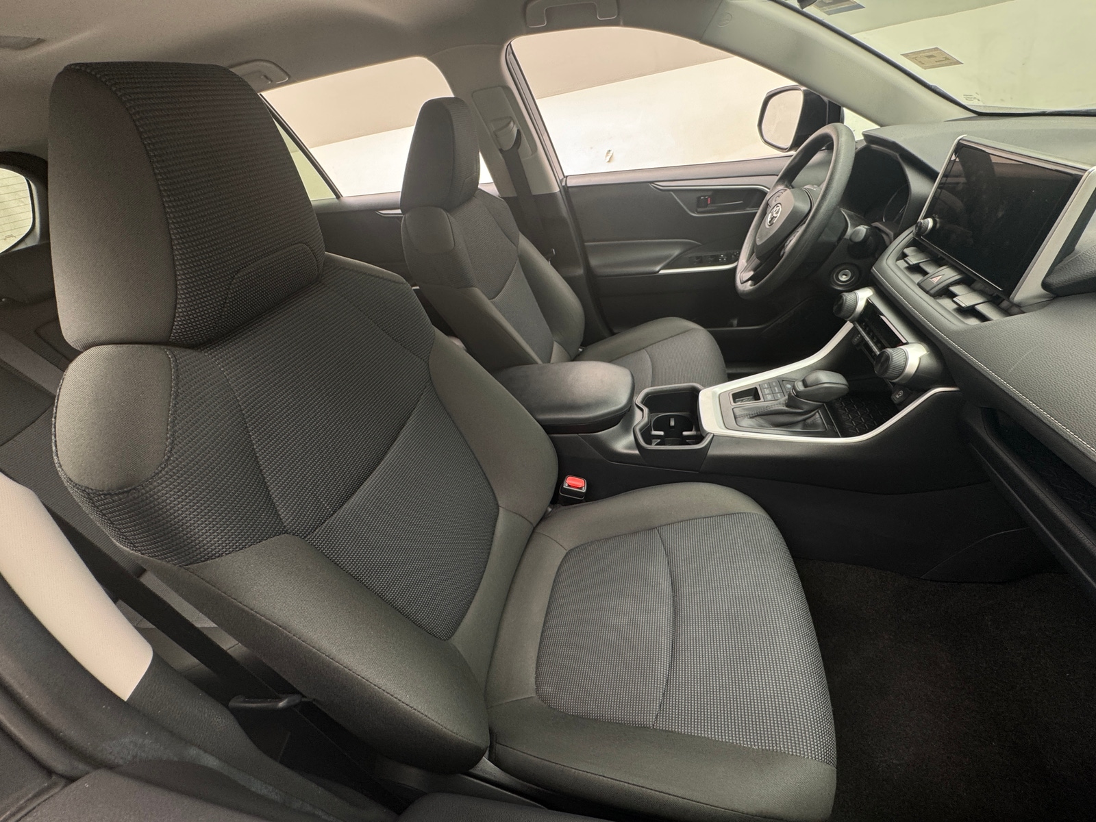 Thumbnail: 2025 Toyota RAV4 - 2