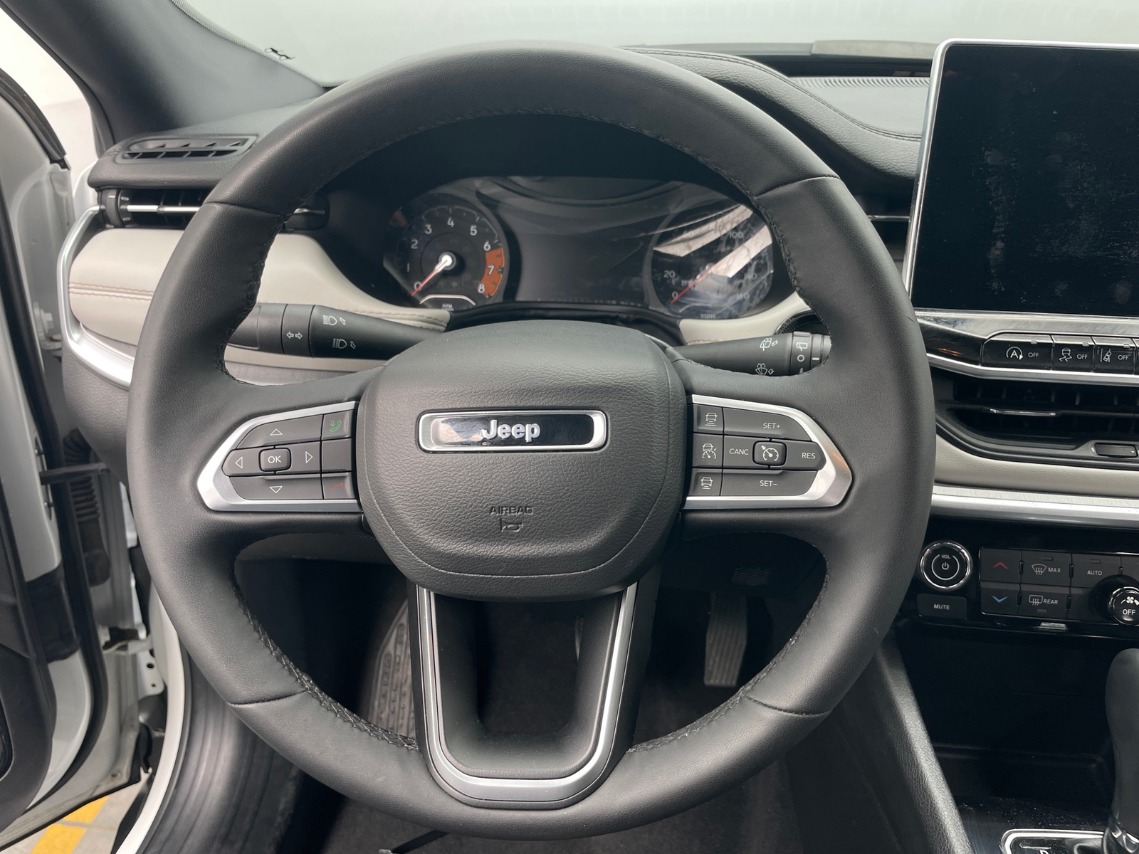 Thumbnail: 2025 Jeep Compass - 4