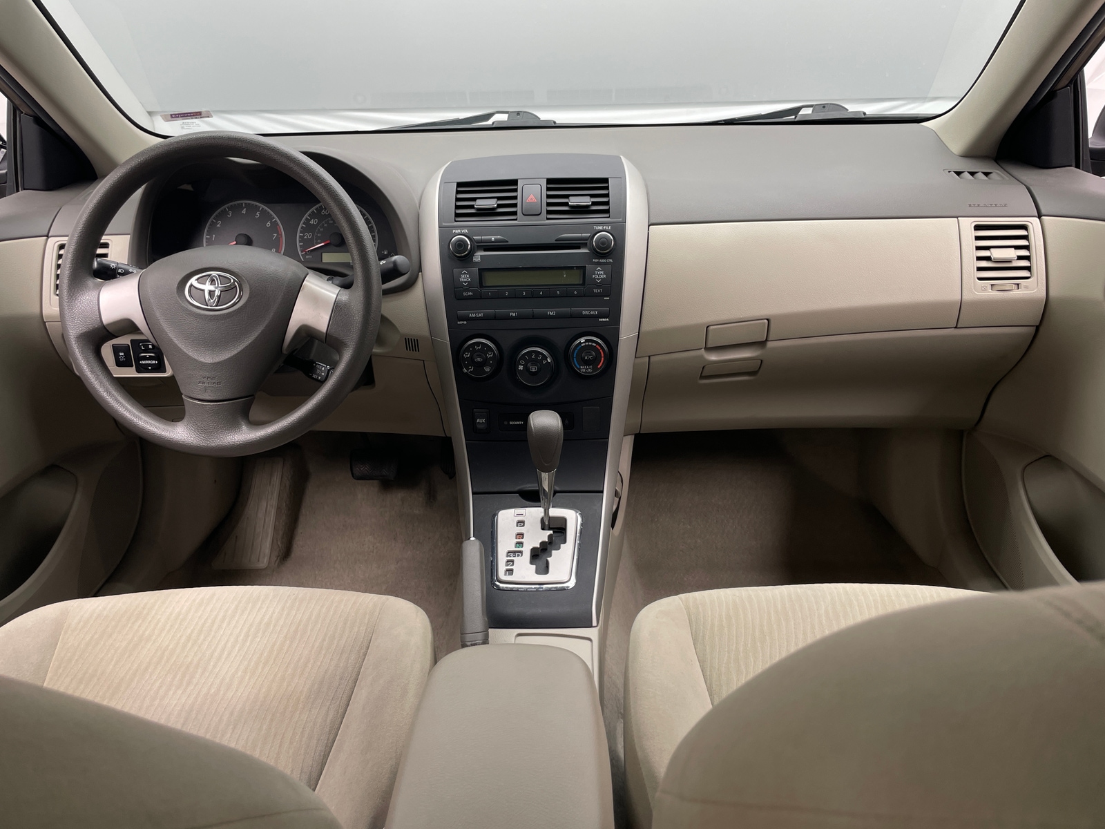 Thumbnail: 2010 Toyota Corolla - 3