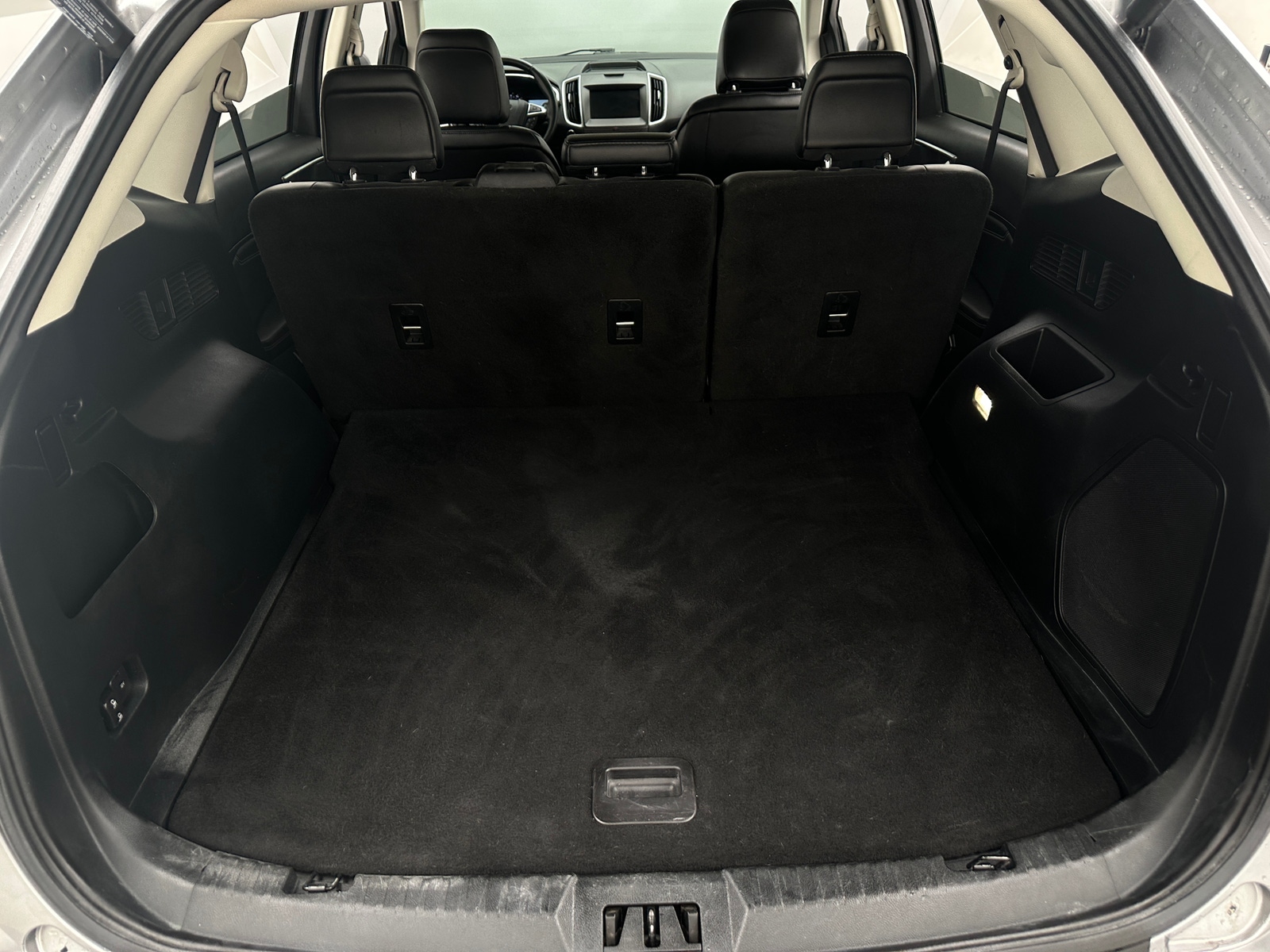 Thumbnail: 2020 Ford Edge - 6