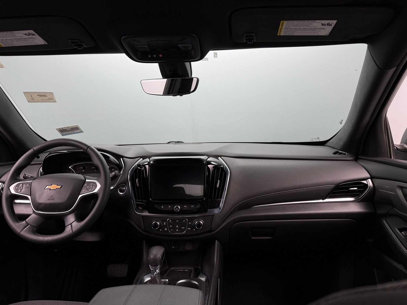 Thumbnail: 2023 Chevrolet Traverse - 3