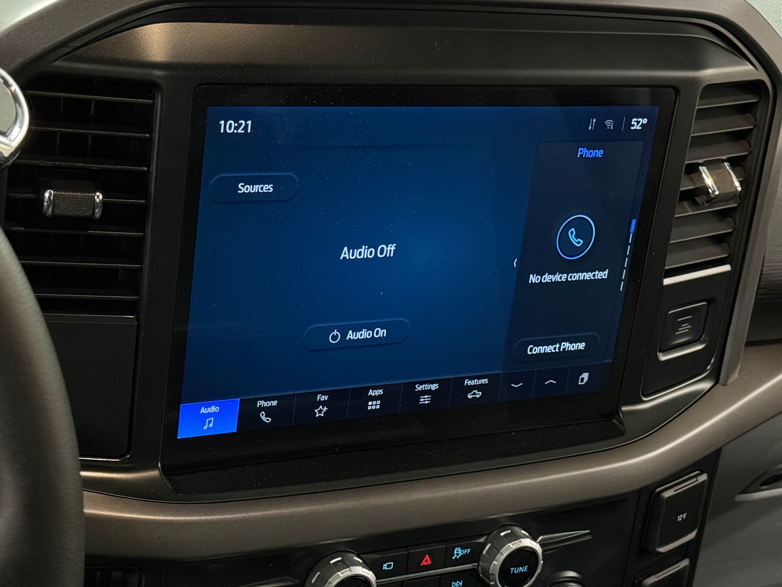 Thumbnail: 2025 Ford Econoline - 4