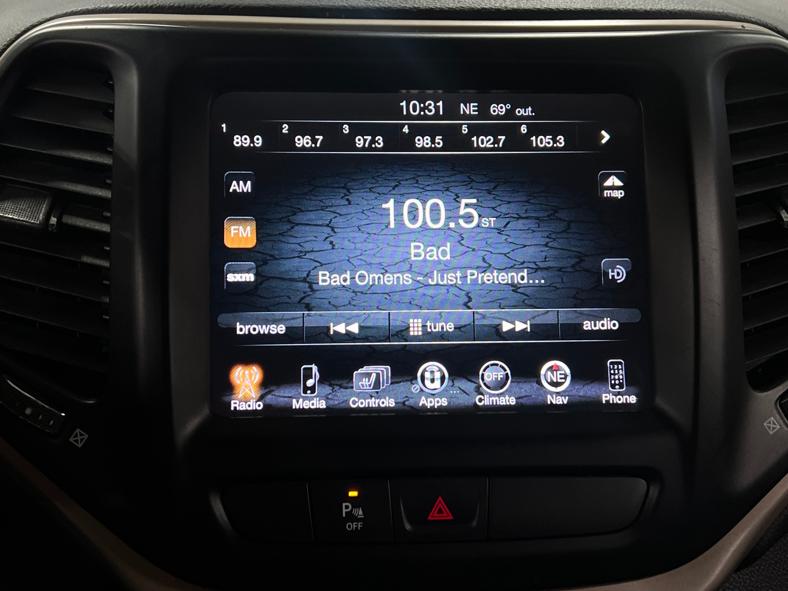 Thumbnail: 2018 Jeep Cherokee - 4