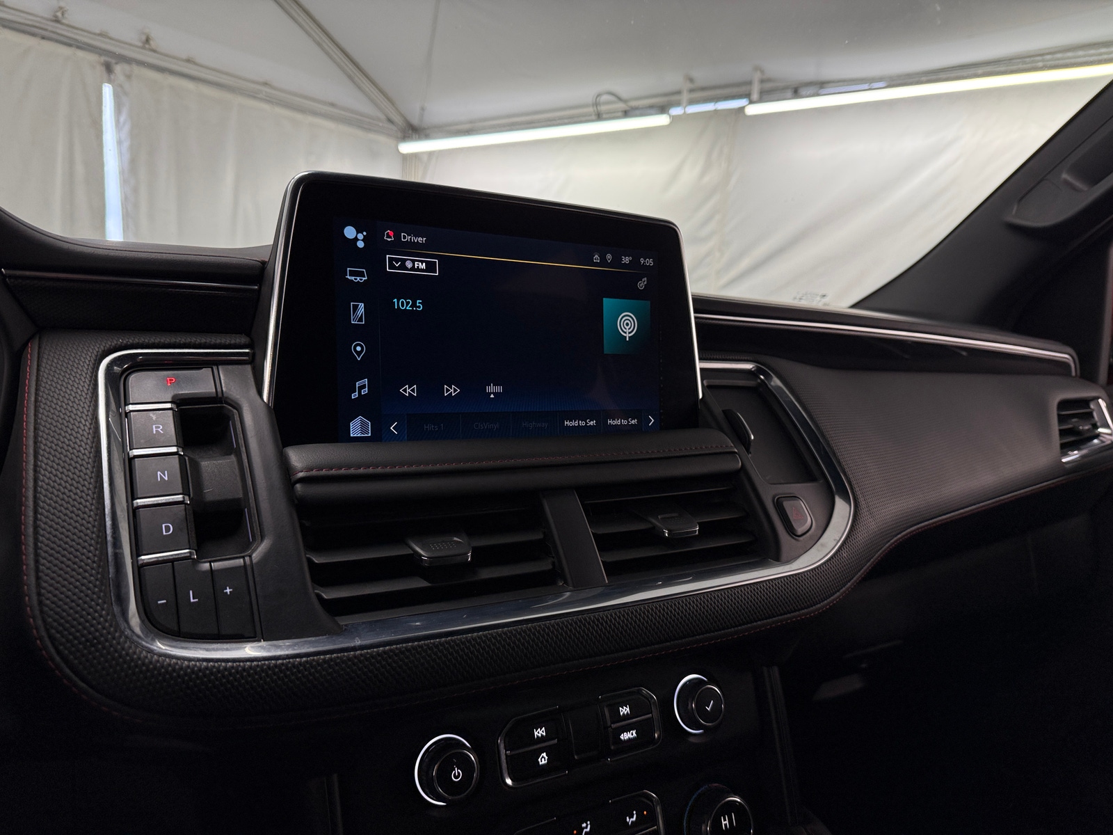 Thumbnail: 2024 Chevrolet Suburban - 3