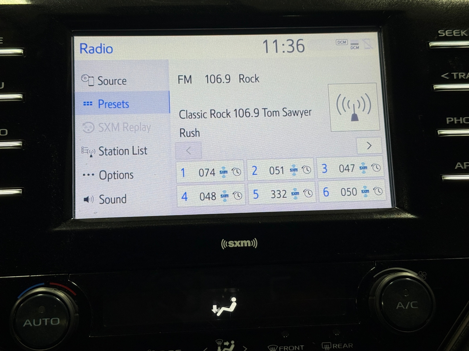 Thumbnail: 2020 Toyota Camry - 4