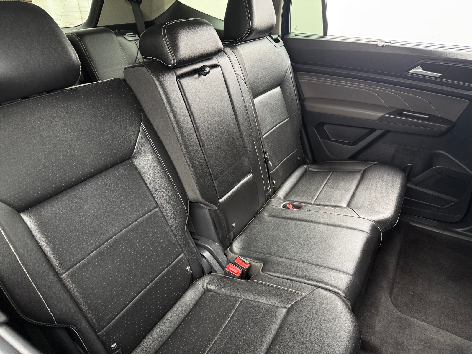 Thumbnail: 2022 Volkswagen Atlas - 5