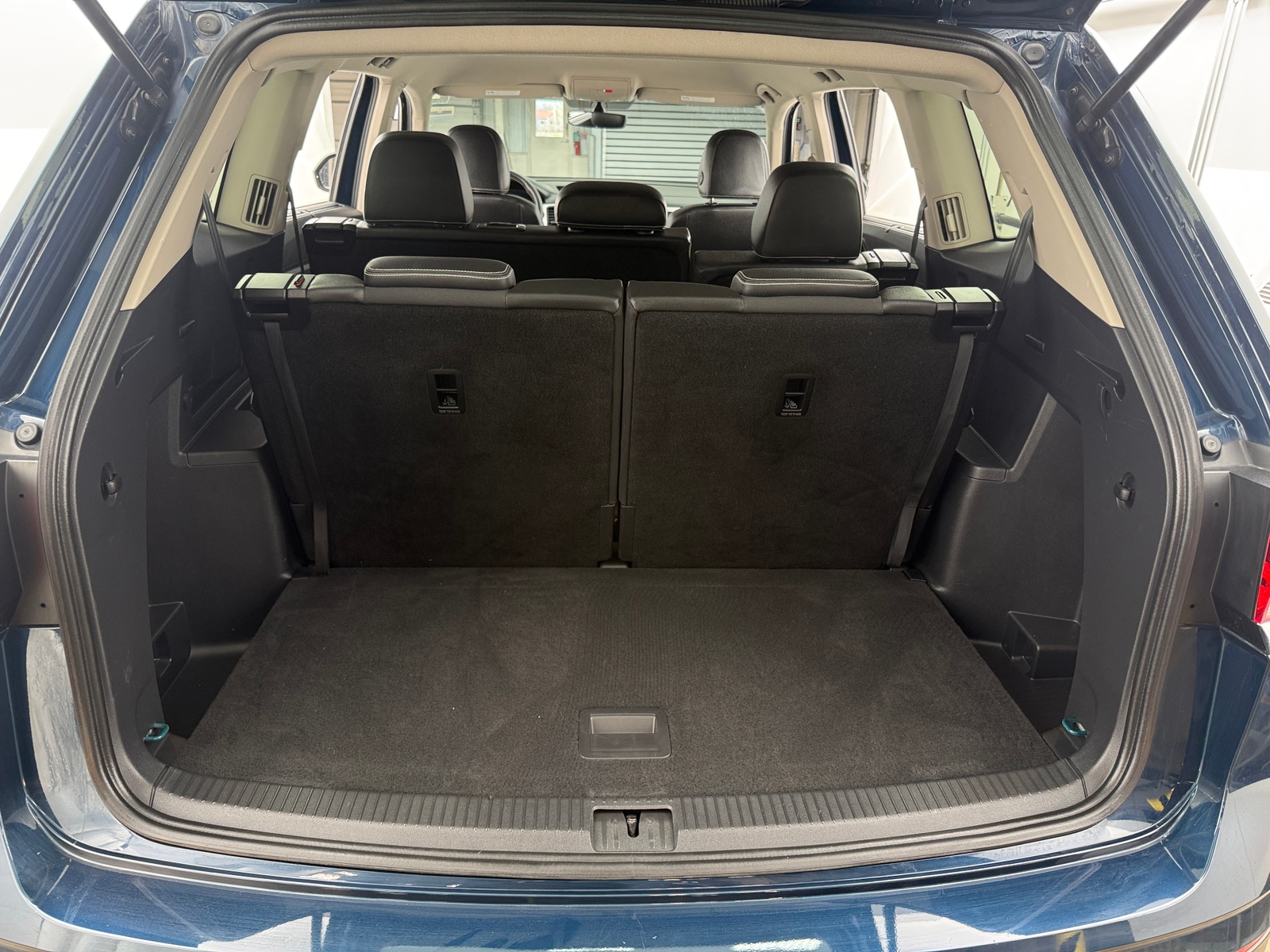 Thumbnail: 2022 Volkswagen Atlas - 6